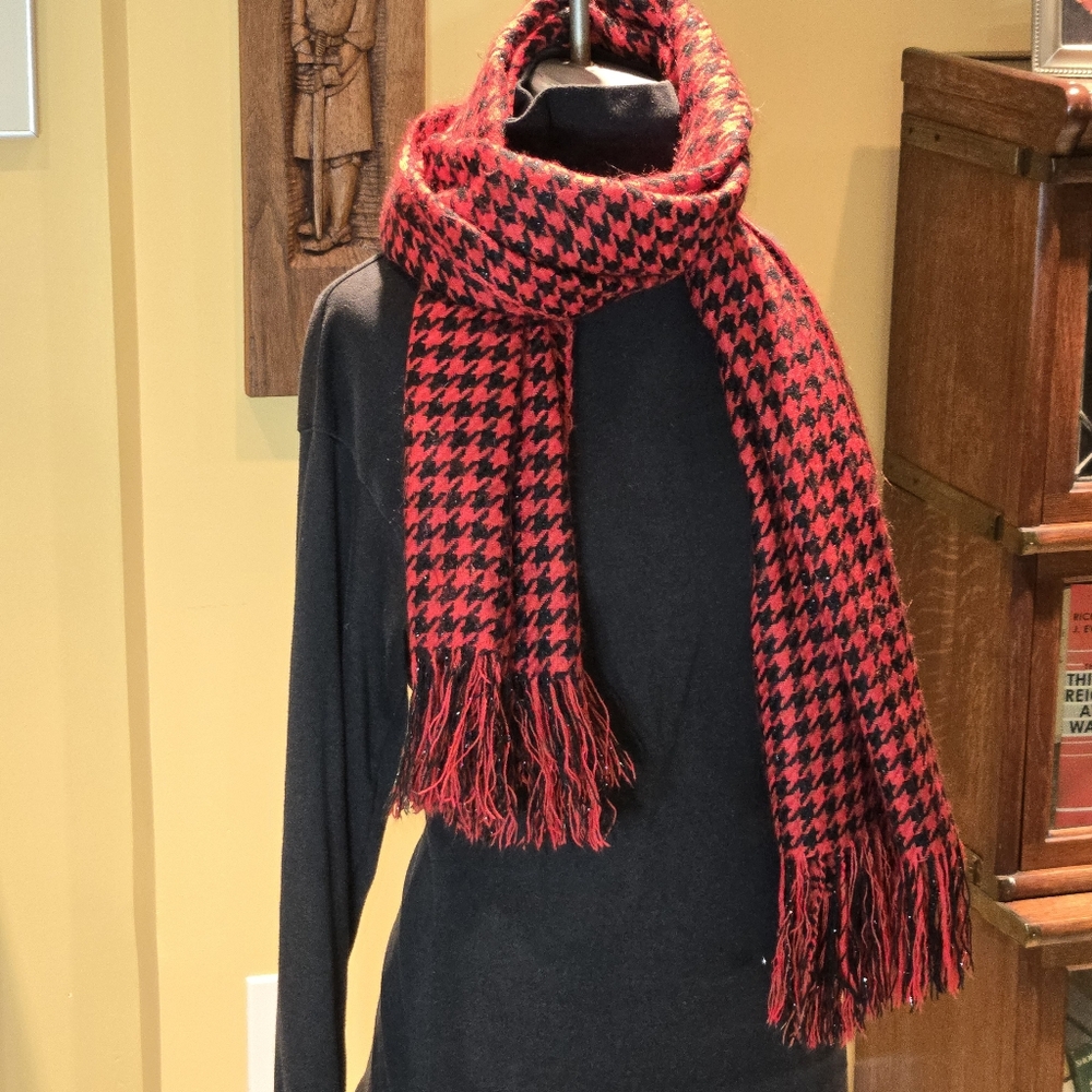 Red & black houndstooth Unisex Large Scarf | Soft & Warm, Cozy Winter Shawl | - Picture 8 of 16